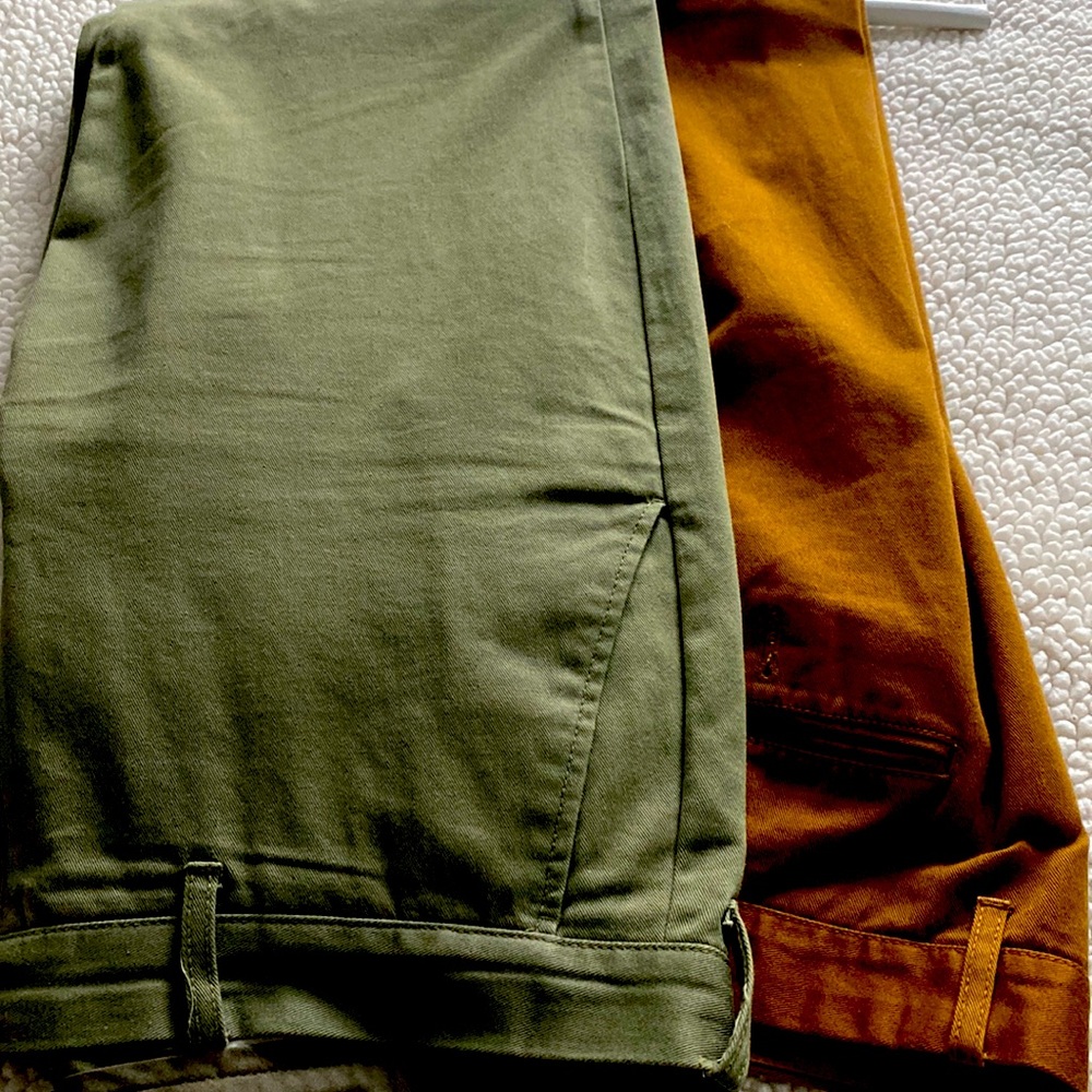 Set of 2 Men’s J Crew Khakis
